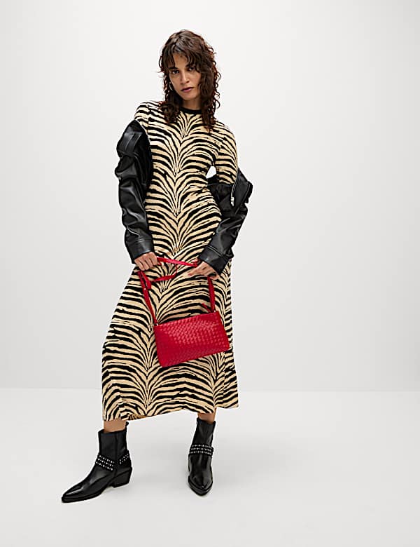 Robe midaxi coupe pr&egrave;s du corps en jersey &agrave; imprim&eacute; animal - LU