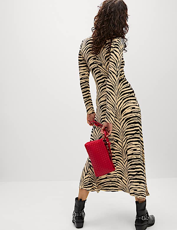 Robe midaxi coupe pr&egrave;s du corps en jersey &agrave; imprim&eacute; animal - LU