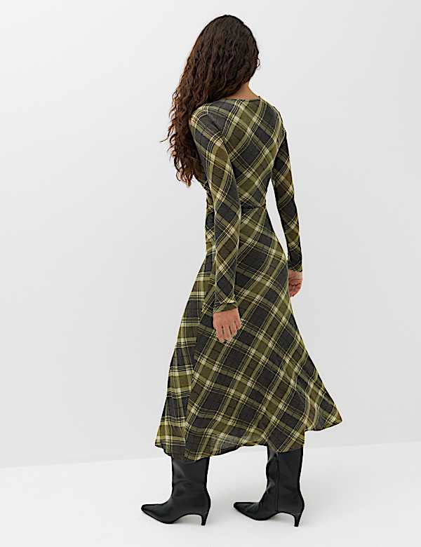 Robe midi coupe droite en Lyocell m&eacute;lang&eacute; &agrave; carreaux - CA
