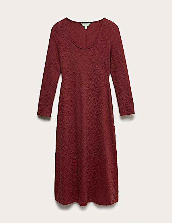 Robe midi coupe droite en jersey texturé à décolleté rond - CH