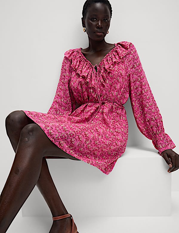 Floral V-Neck Mini Waisted Dress - BG
