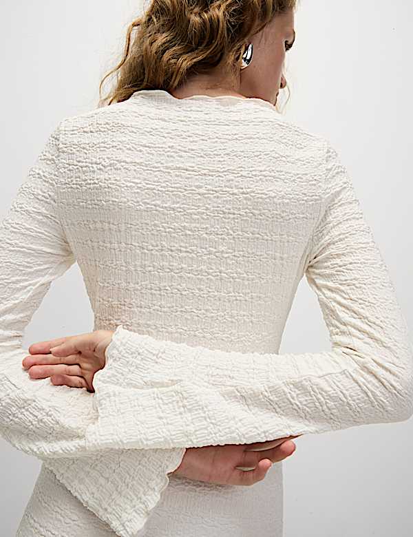 שמלת סקייטר באורך מידי מבד ג'רסי בטקסטורה - IL