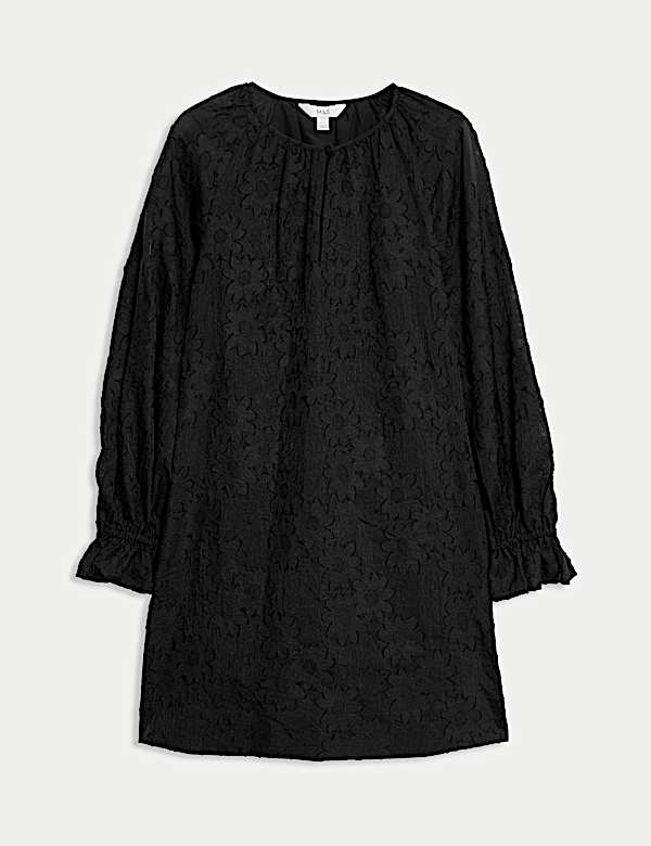 שמלה רב-עונתית פרחונית באורך מיני בגזרה נינוחה ובטקסטורה - IL