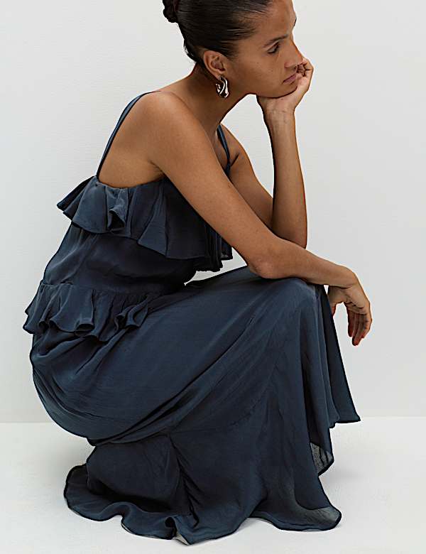 שמלת קמיסול מידי עם מחשוף סוויטהארט ומלמלה - IL