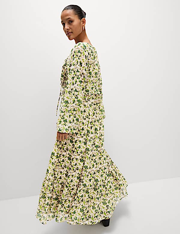 Chiffon Floral V-Neck Midaxi Waisted Dress