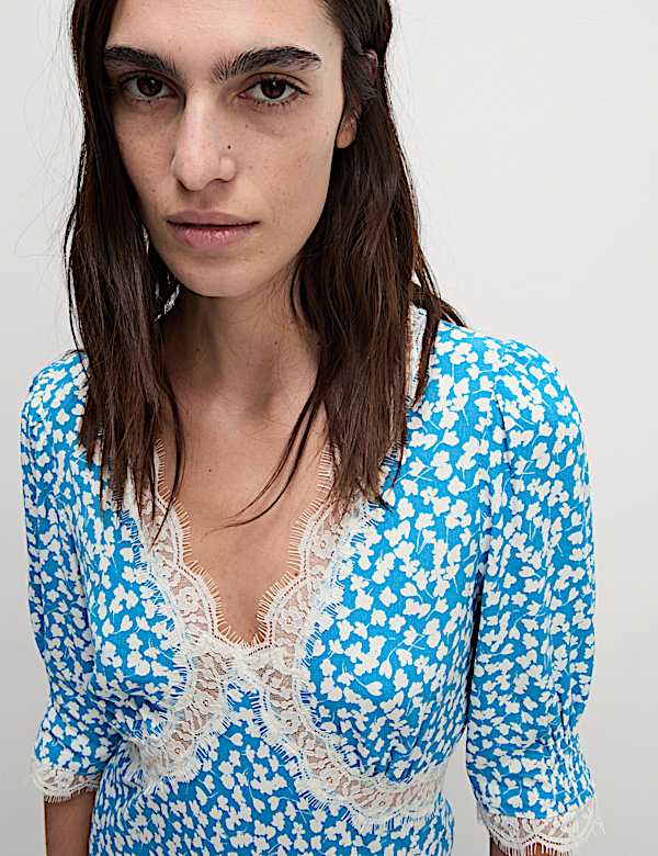 Printed V-Neck Lace Insert Midaxi Tea Dress