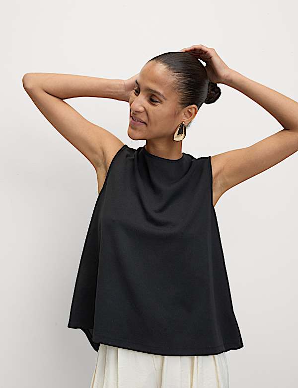 Knot Detail Top - UA