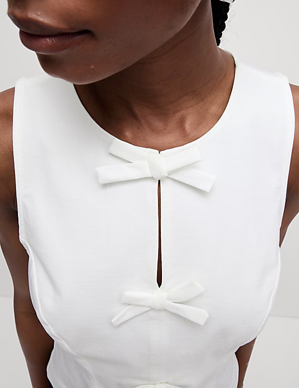 Bow Detail Sleeveless Blouse - CN