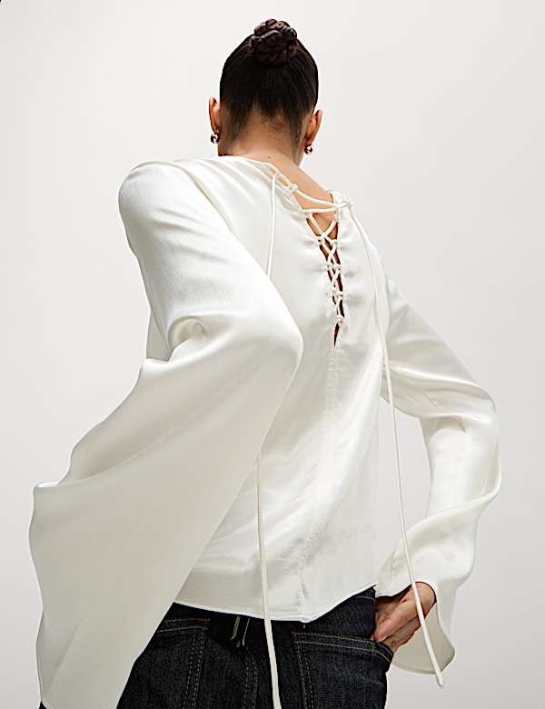 Tie Detail Long Sleeve Top