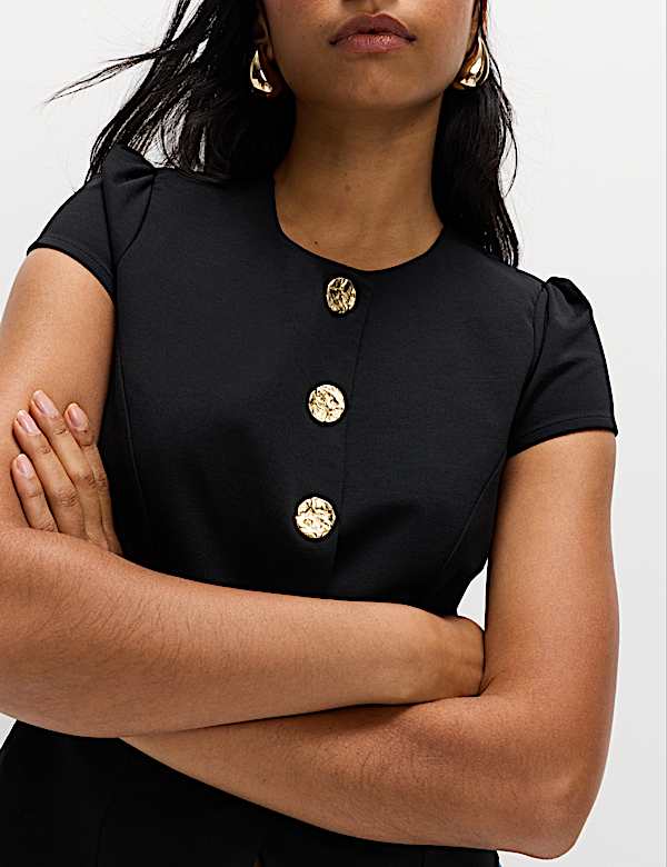 Round Neck Fitted Button Detail Top - US