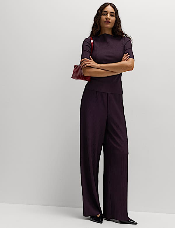 Ribbed Round Neck 3/4 Sleeve Top - EE