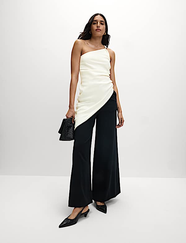 Ruched Hardware Detail Asymmetric Neck Top