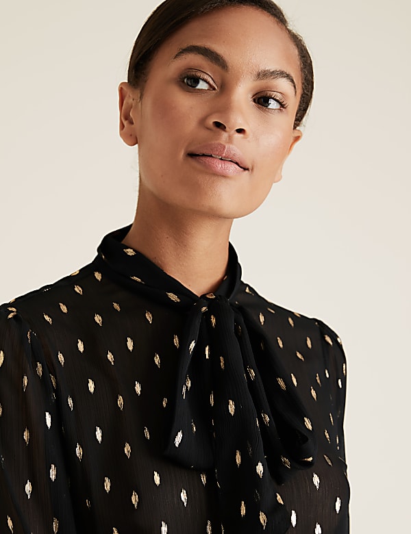 Polka Dot Pussybow Puff Sleeve Blouse