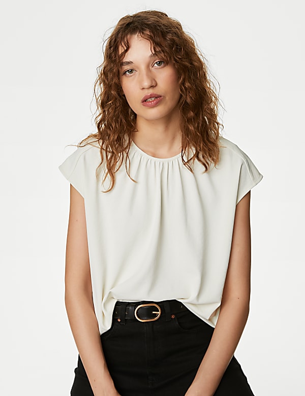 Round Neck Shirred Detail Blouse - JE