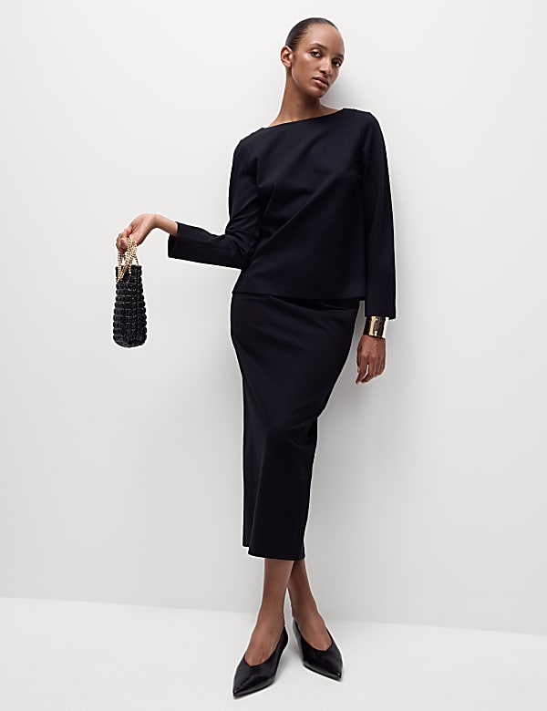 Relaxed Round Neck Top