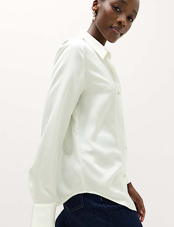 Chemise en satin boutonn&eacute;e &agrave; encolure - LU