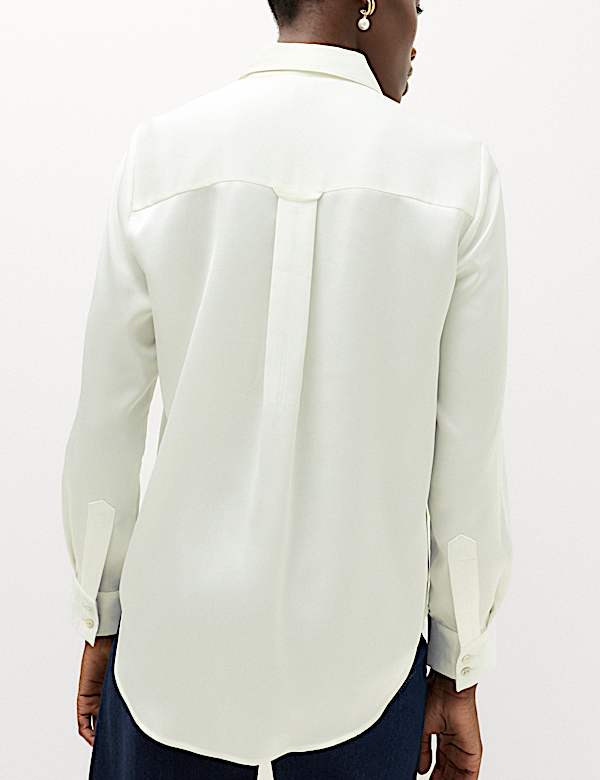 Chemise en satin boutonn&eacute;e &agrave; encolure - LU