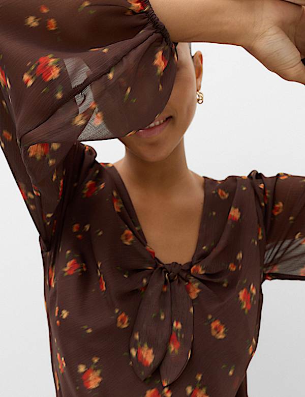 Printed V Neck Fitted Top - AL