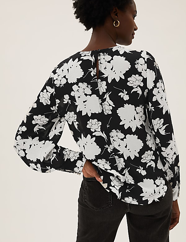 Floral Round Neck Long Sleeve Blouse