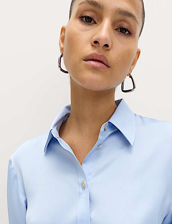 חולצת סטן עם צווארון וכפתורים לכל האורך - IL