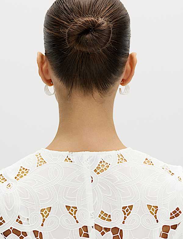 Floral V-neck Cutwork Detail Waistcoat - TW