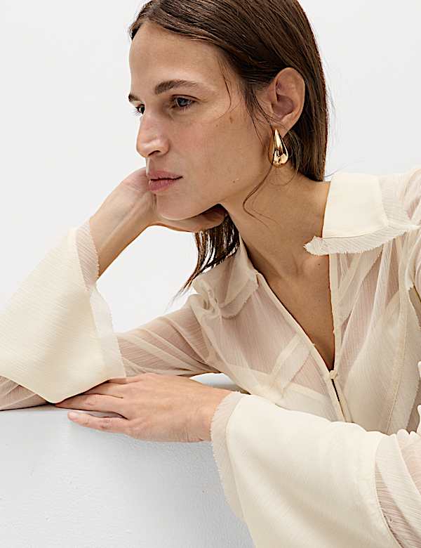 חולצה בעיטור תיפורים עם צווארון - IL