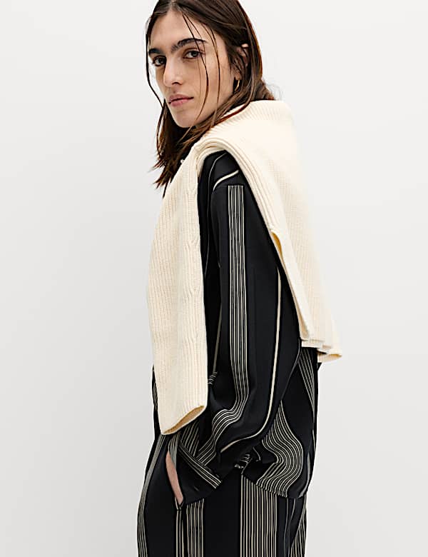 חולצת פסים עם צווארון וכפתורים לכל האורך - IL