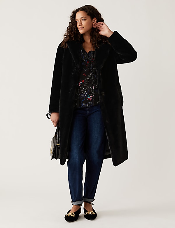 Floral V-Neck Ruffle Blouse