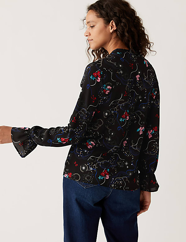 Floral V-Neck Ruffle Blouse