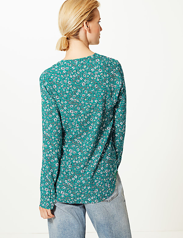 Floral Print Button Detailed Blouse