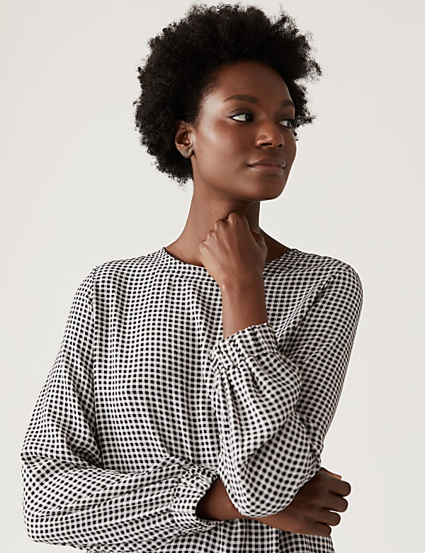 Gingham Round Neck Long Sleeve Top