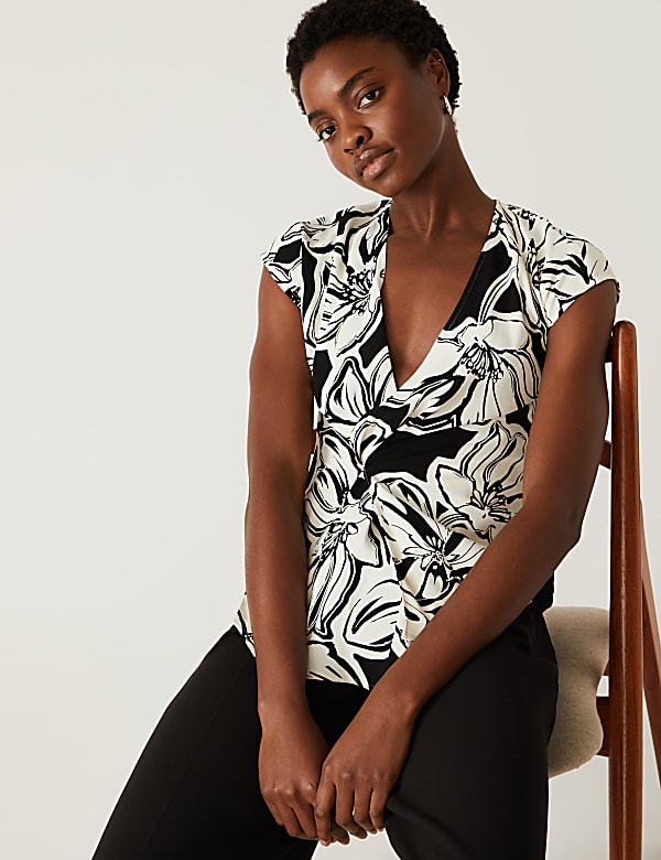 Floral V-Neck Knot Front Blouse