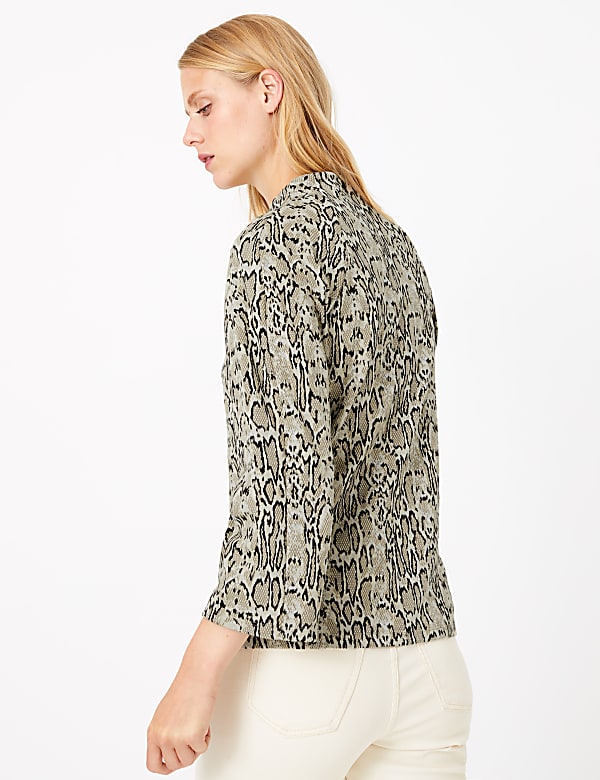 Animal Print 3/4 Sleeve Sweatshirt