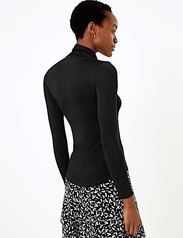 Fitted Funnel Neck Top