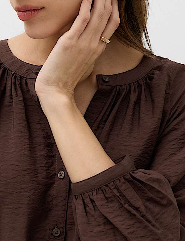 Durchgekn&ouml;pfte Bluse mit Kordelzug - AT