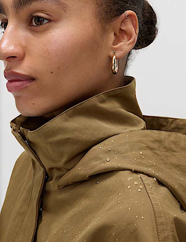 Parka imperm&eacute;able coupe courte, dot&eacute;e de la technologie Stormwear&trade; - FR