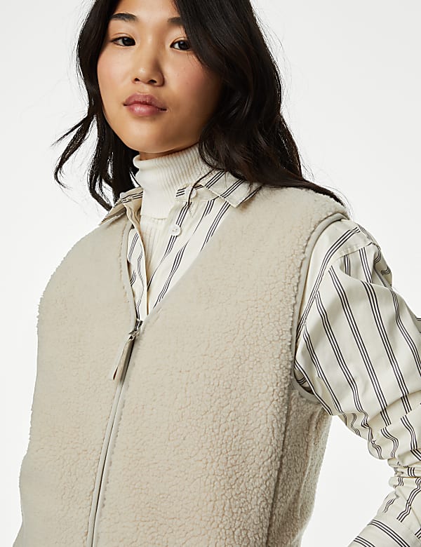 Borg Lightweight Collarless Gilet