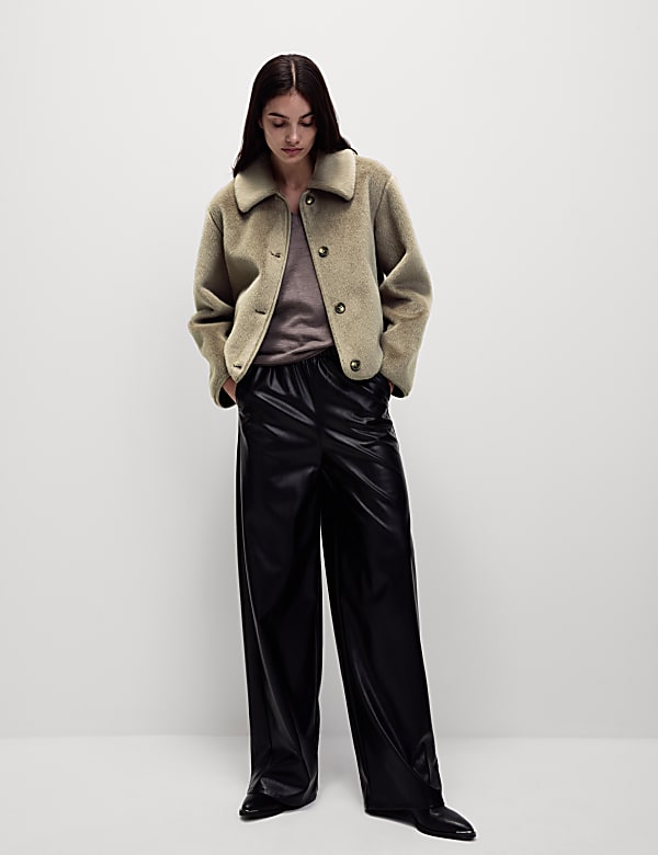Faux Fur Collared Short Jacket
