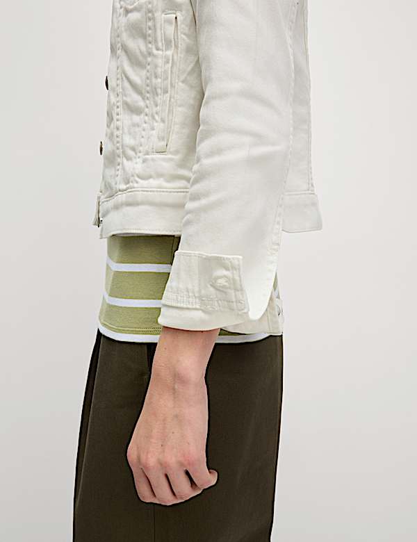 Veste en jean de coton extensible - BE