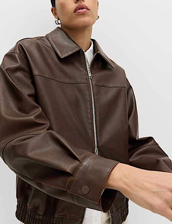 Blouson en similicuir vieilli &agrave; encolure - FR