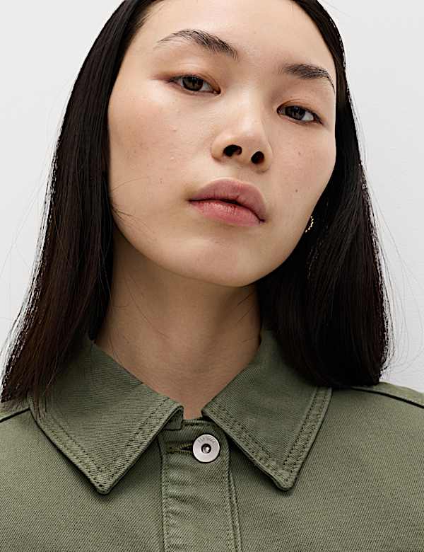 Praktisch denim jasje met kraag en riem - NL