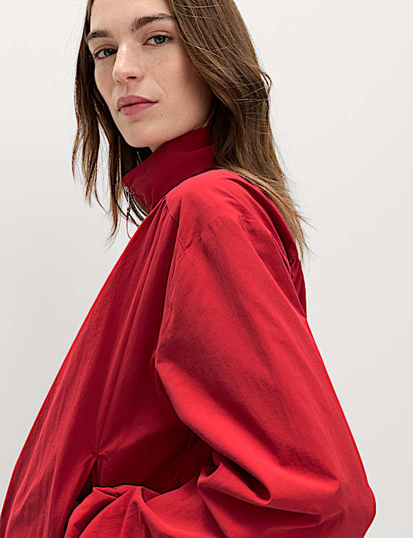 Stormwear&trade; Lightweight Funnel Neck Gathered Jacket - LU