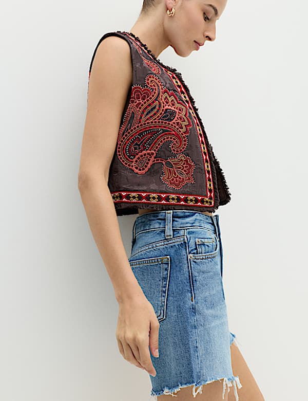 Embroidered Cropped Gilet