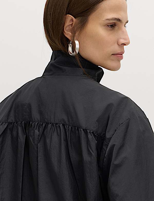 Stormwear&trade; Lightweight Funnel Neck Gathered Jacket - ID