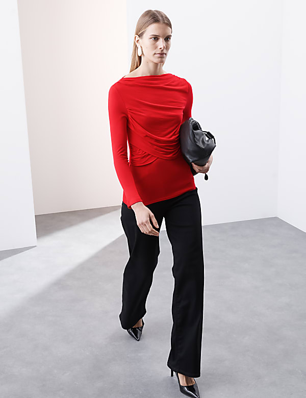 חולצת מעטפת קדמית עם צווארון סירה בשילוב משי - IL