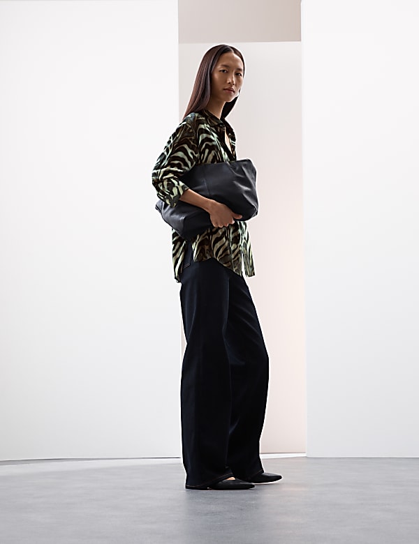 Cupro Rich Animal Print Collared Blouse - HU