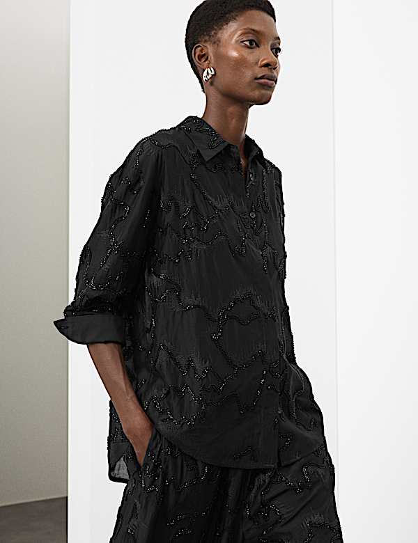 Kragenhemd mit hohem Lyocellanteil und Perlen - AT