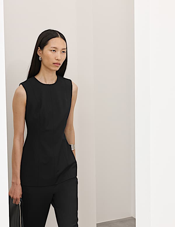 Aansluitende top met ronde hals van een wolmix - NL