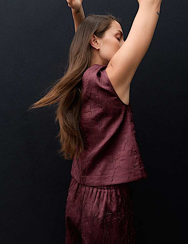 Satin Textured Crew Neck Top - BN
