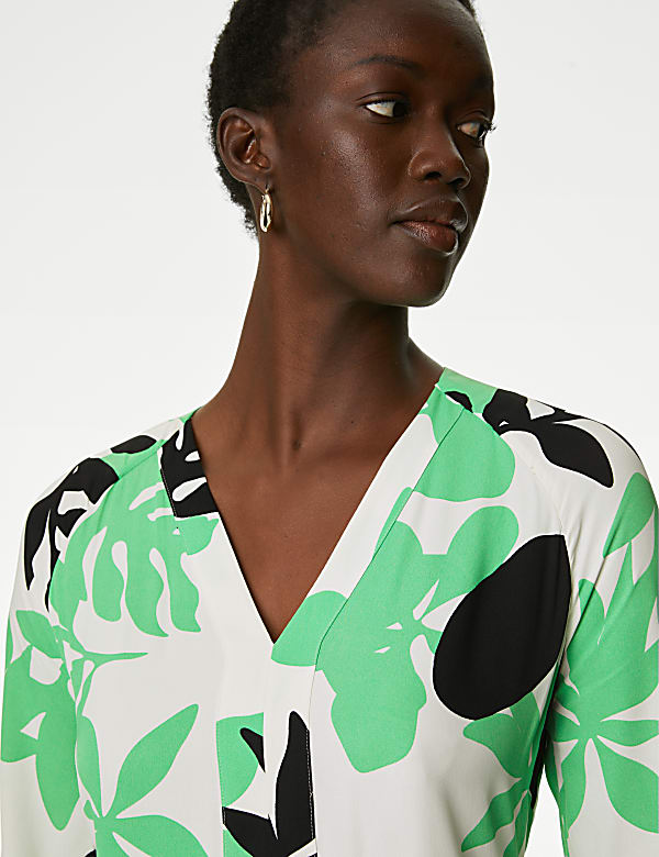 Leaf Print V-Neck Midaxi Smock Dress